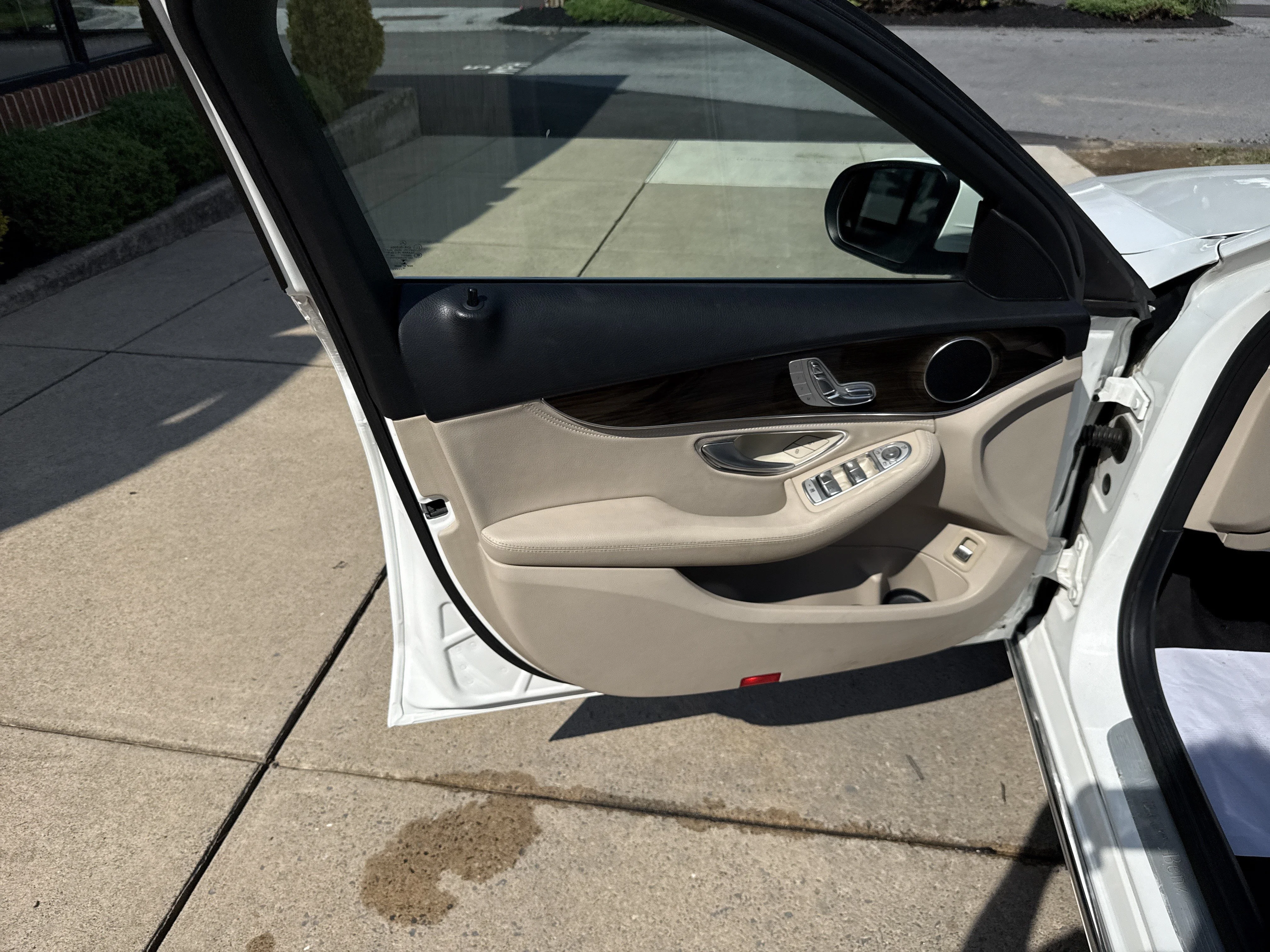 Used 2016 Polar White Mercedes-Benz C 300 image 15