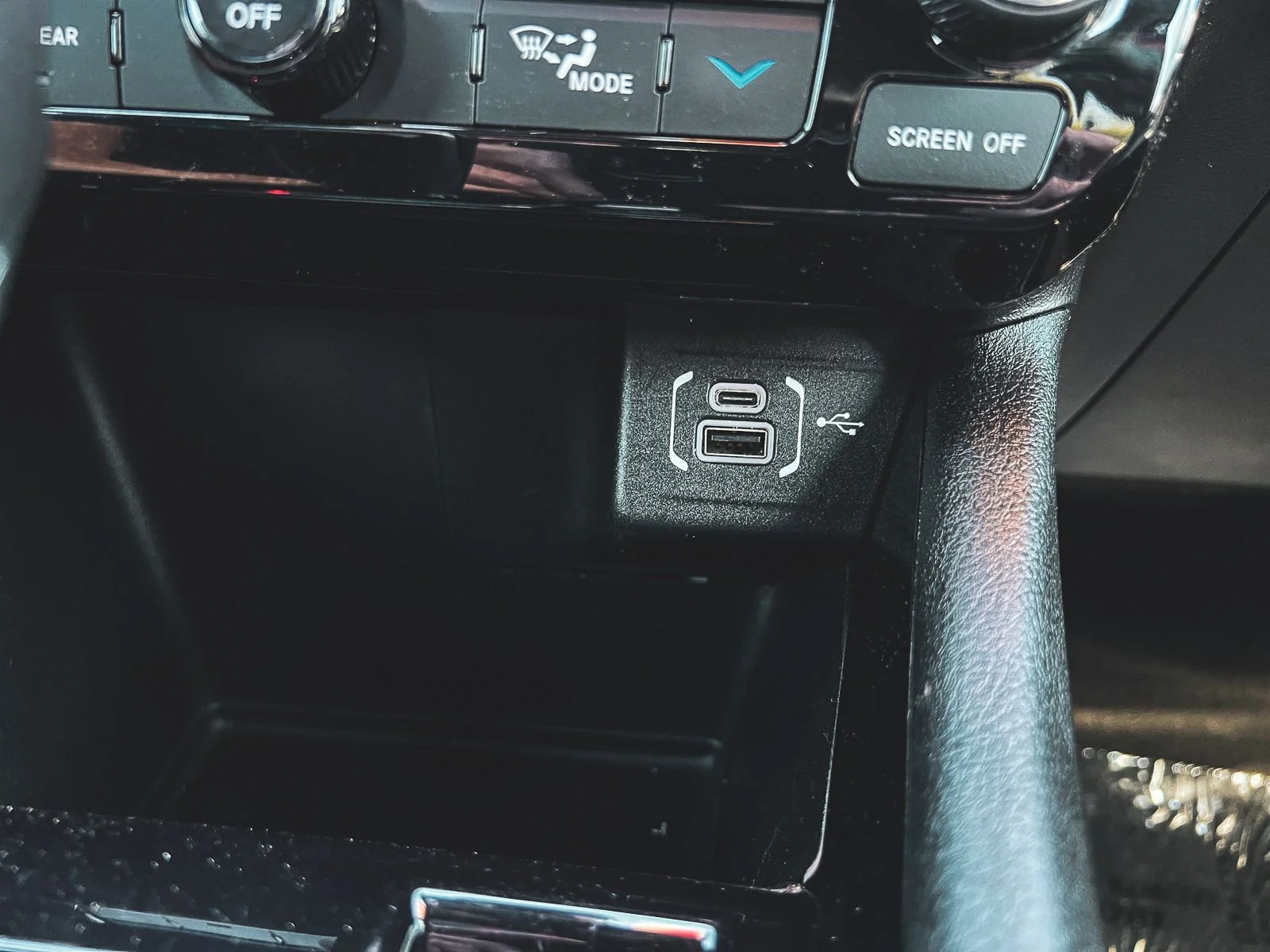 Used 2025 Red Jeep Limited image 26