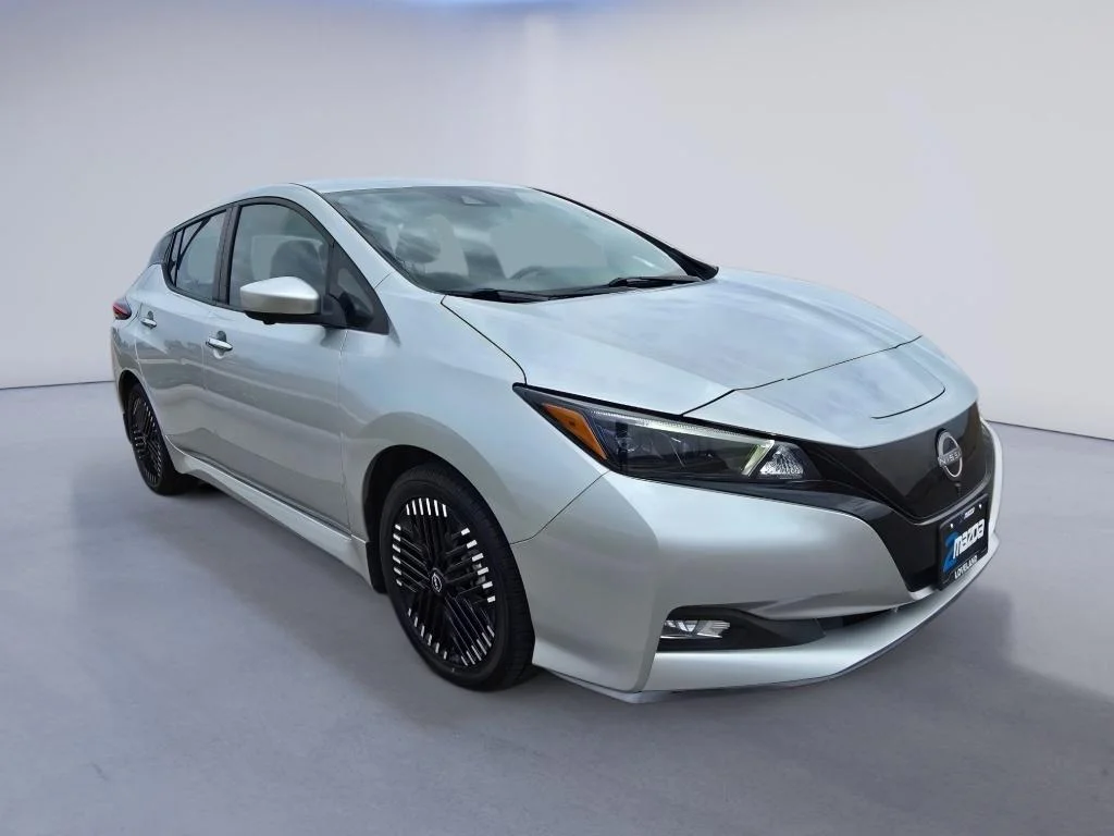 Used 2024 Brilliant Silver Metallic Nissan SV PLUS image 7
