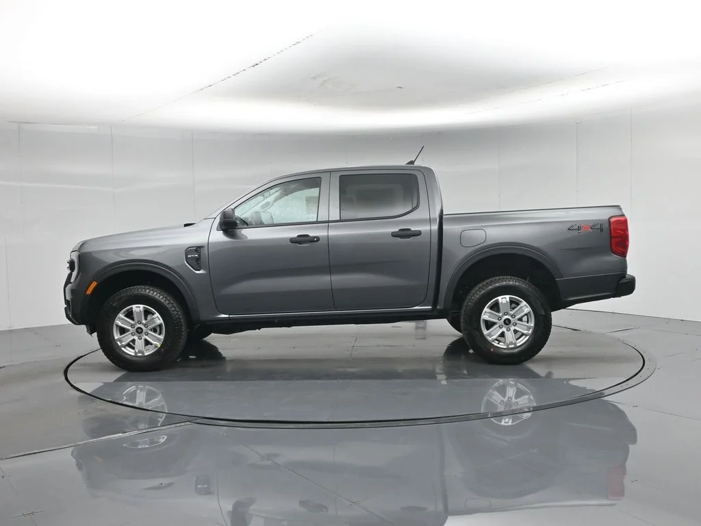 New 2026 Gray Ford XL image 30