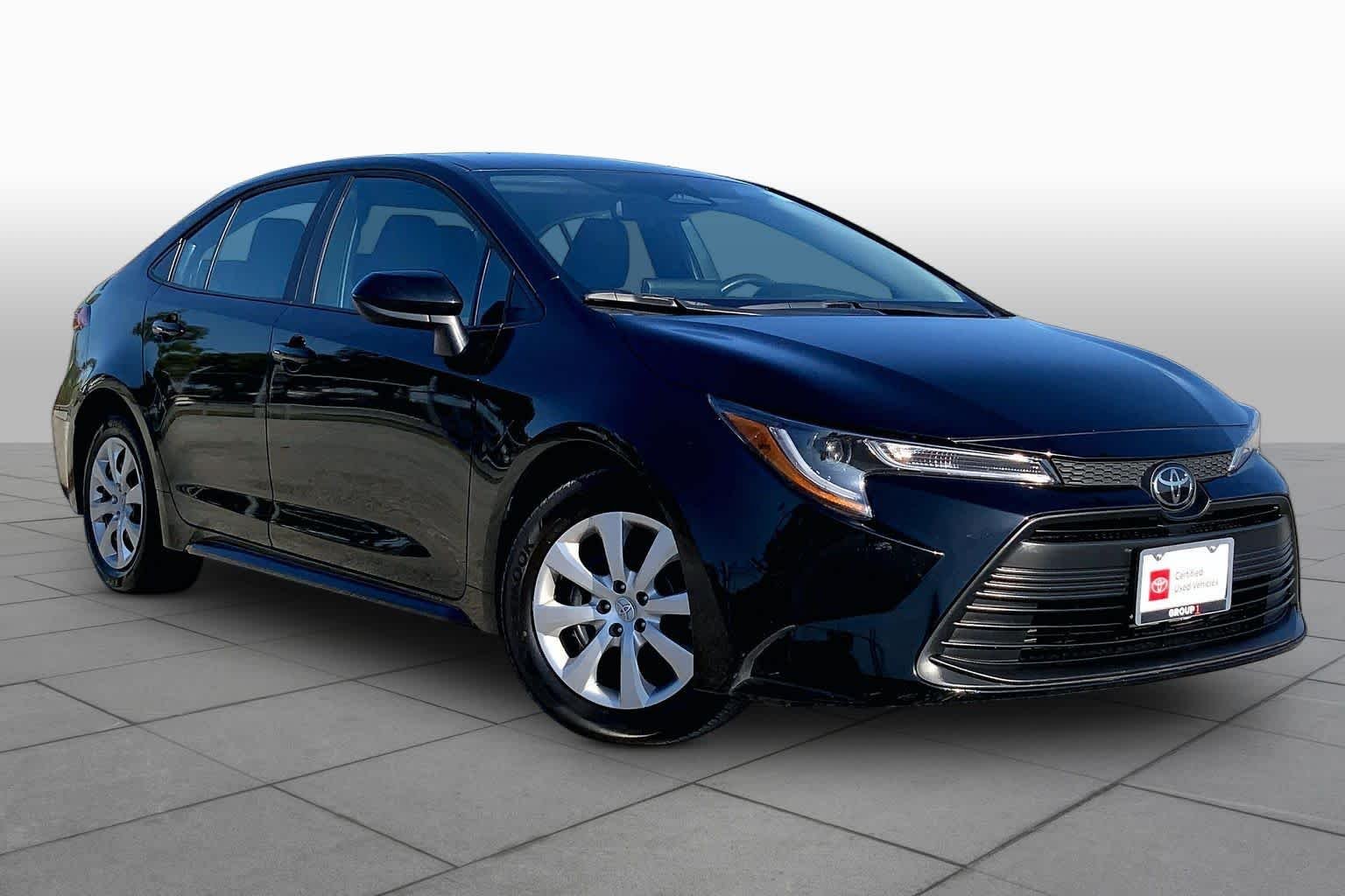 Used 2026 Midnight Black Metallic Toyota LE image 3