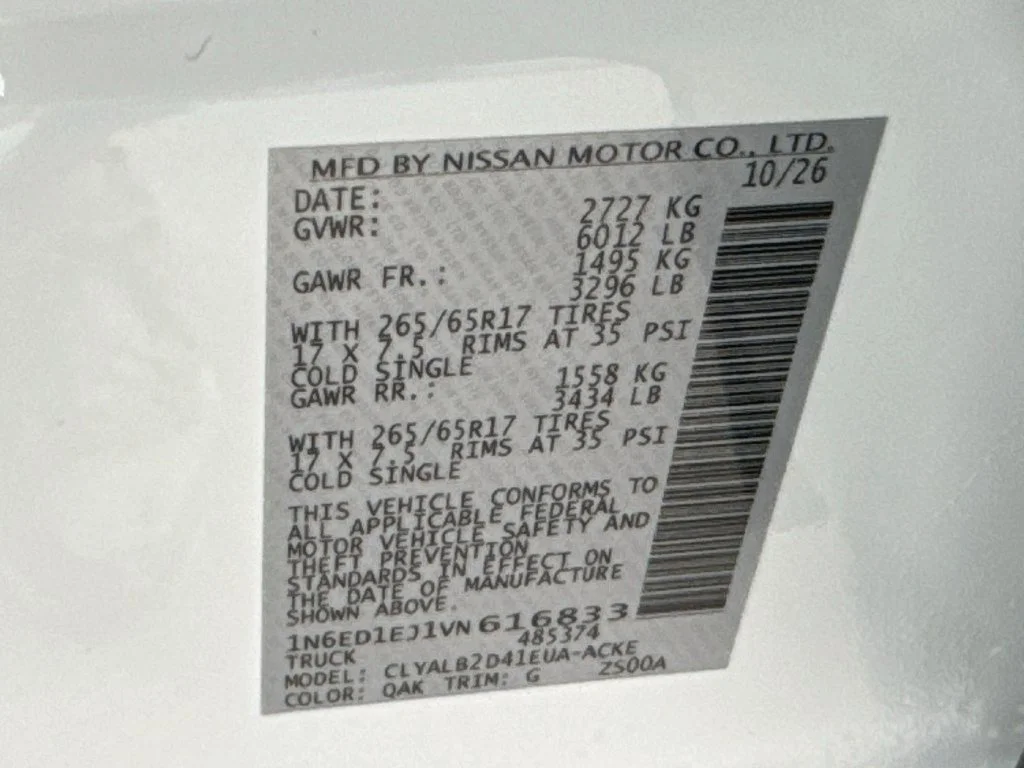 New 2027 Glacier White Nissan SV image 38