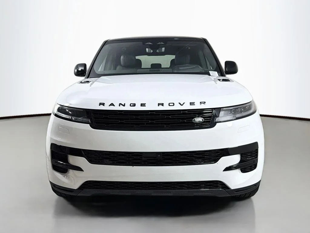 New 2026 Fuji White Land Rover SE image 2