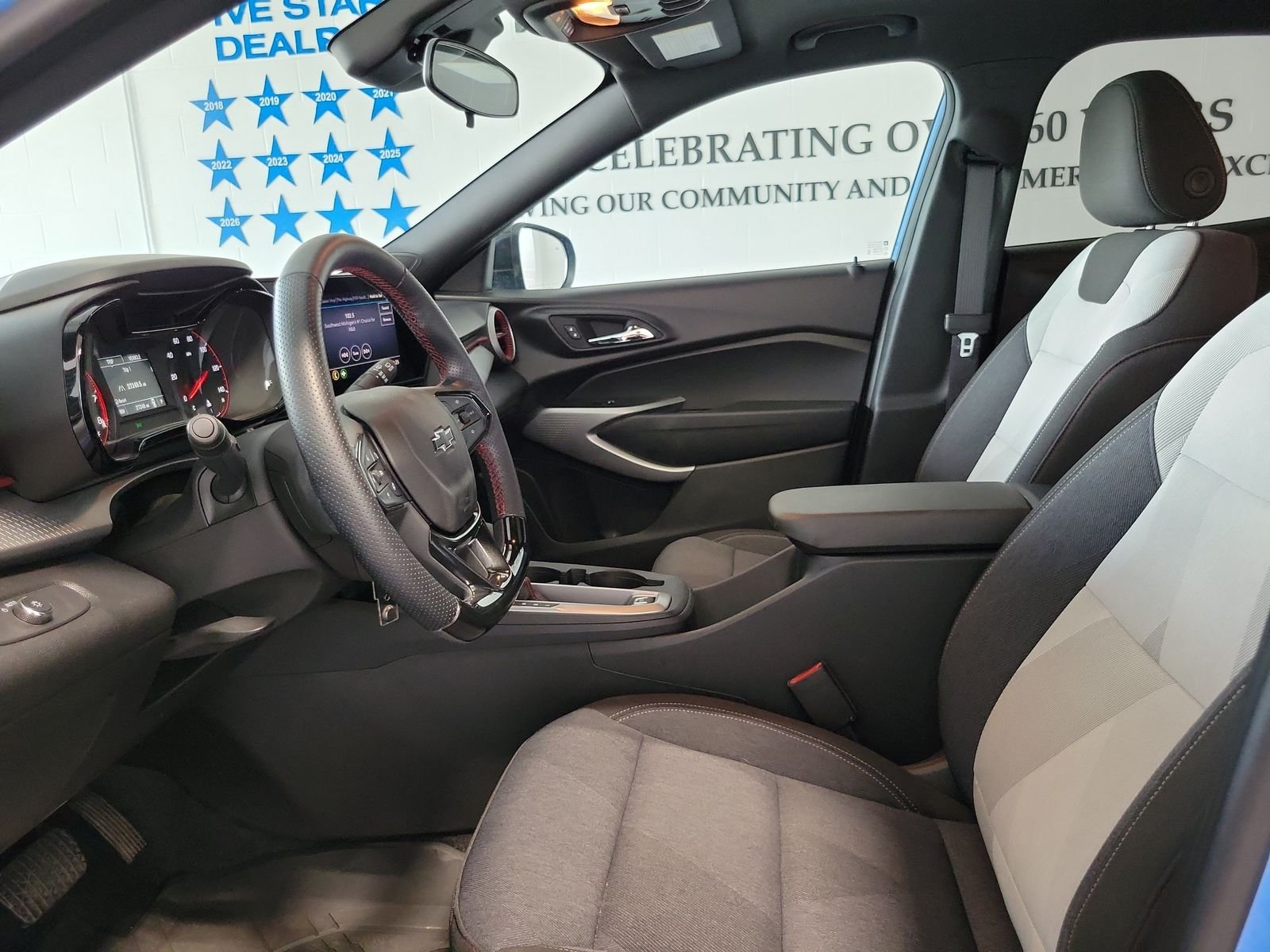 2024 Chevrolet Trax RS - Photo 8