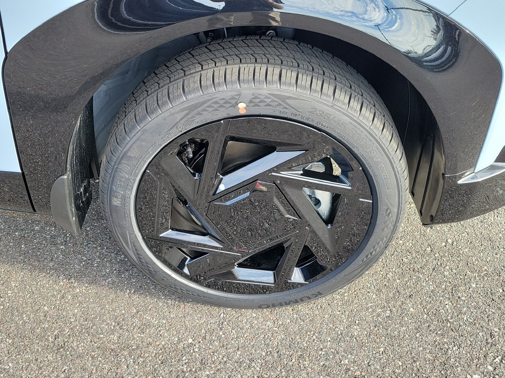 New 2027 Pale Gray Kia X-Line SX image 38