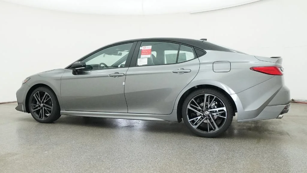 New 2026 Heavy Metal with Midnight Black Metallic roof Toyota XSE image 10