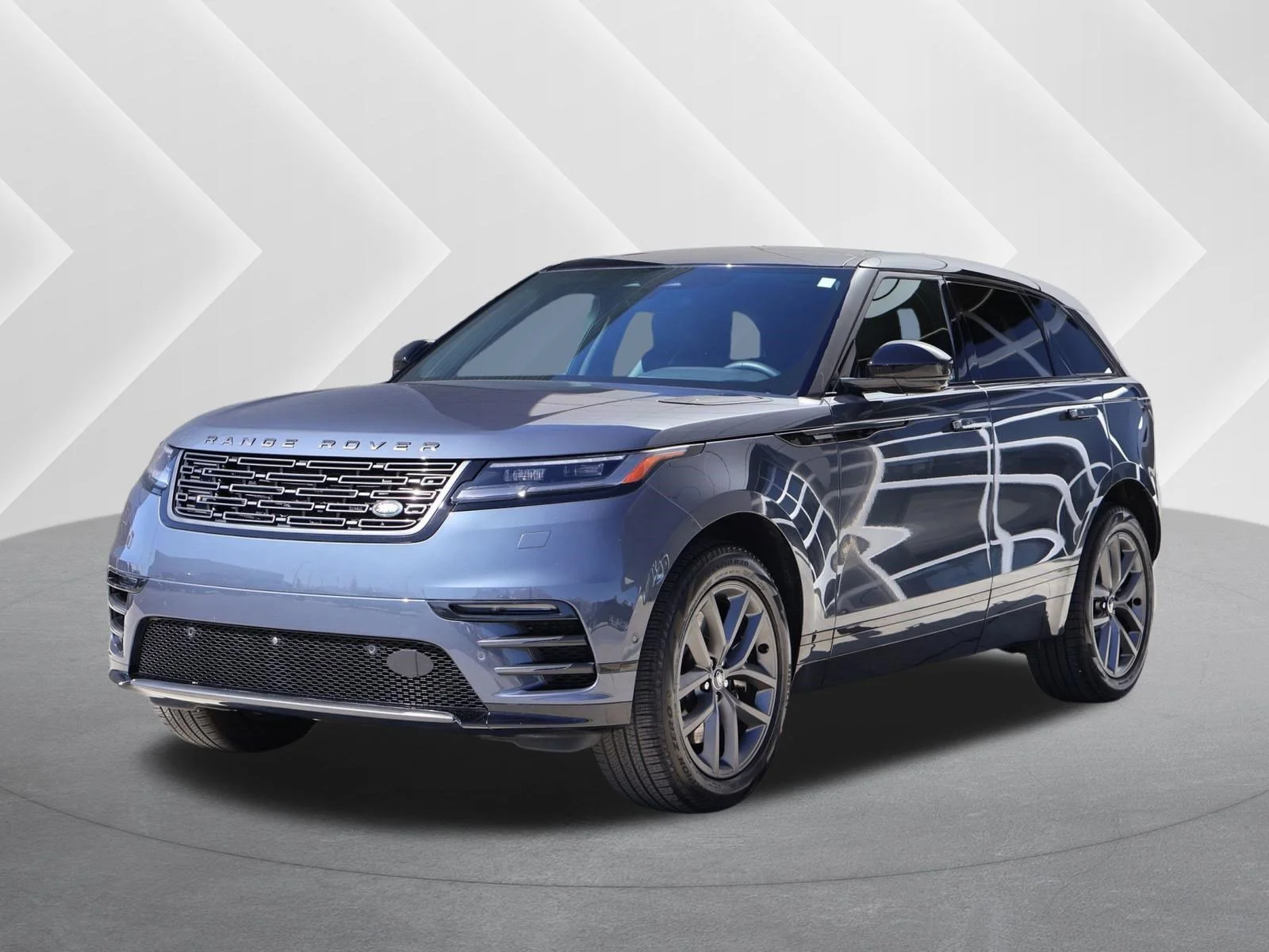 2026 Land Rover Range Rover Velar P250 Dynamic SE's photo