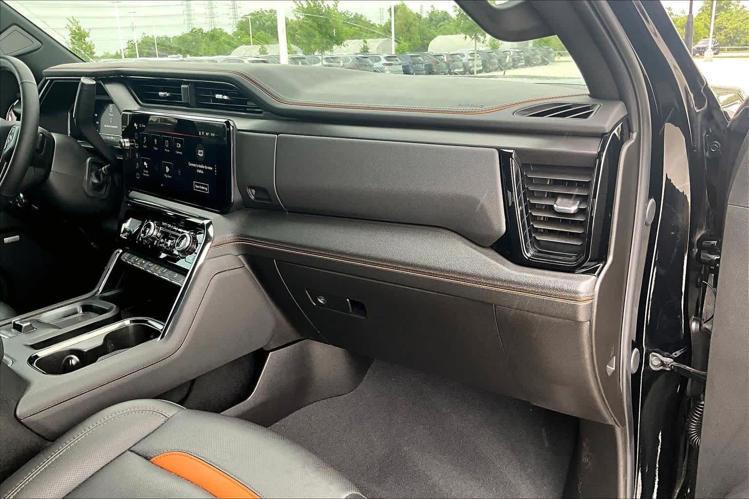 Used 2024 Onyx Black GMC AT4 image 17