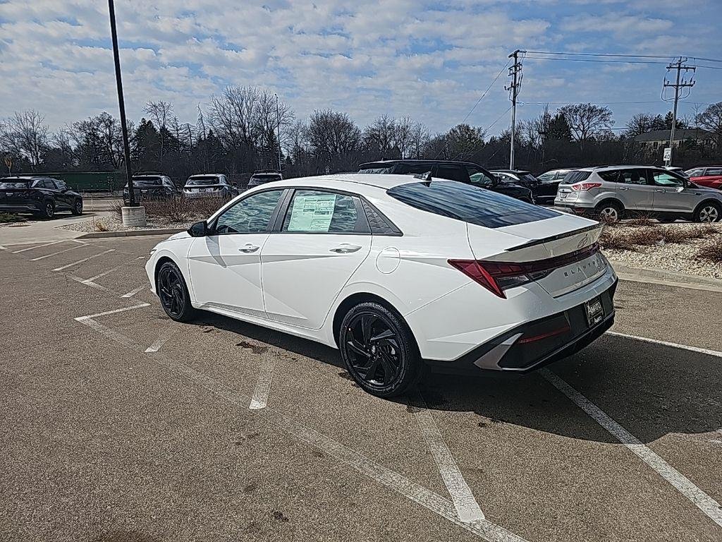 New 2026 White Hyundai SEL Sport image 3