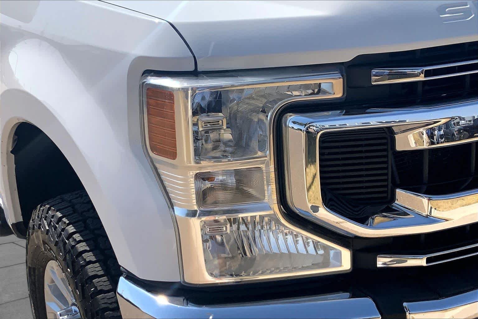 Used 2021 Oxford White Ford XLT image 28