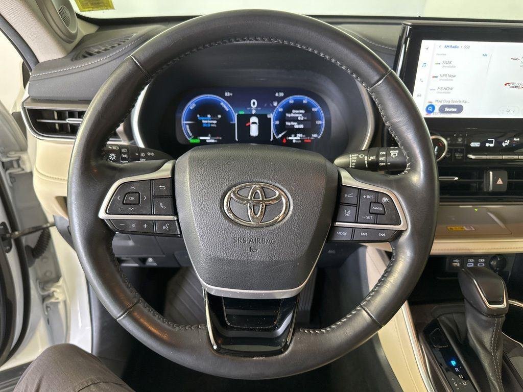 Used 2023 Pearl Toyota Limited image 15