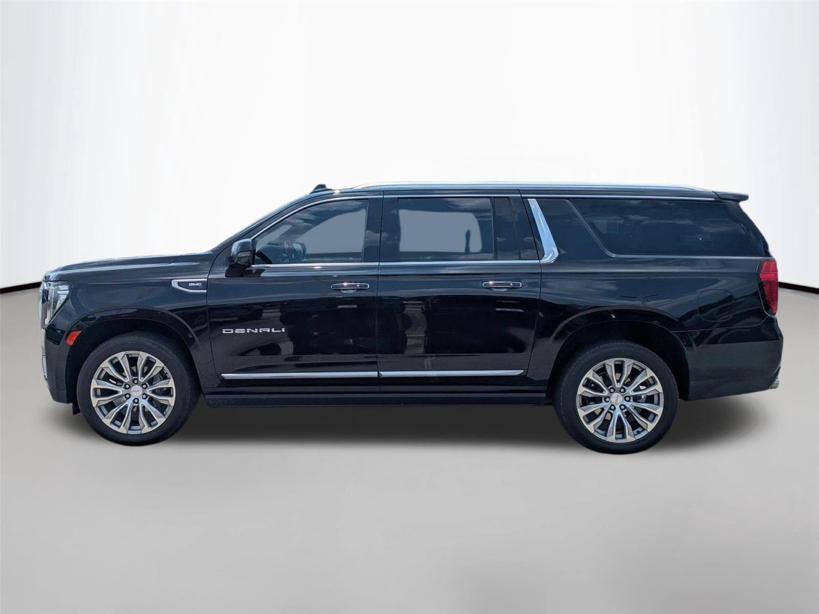 Used 2022 Onyx Black GMC Denali image 8
