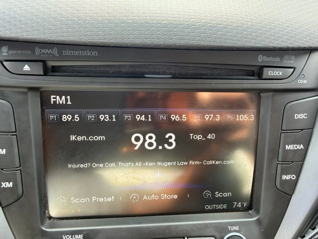 Used 2015 Beige Hyundai Turbo image 24