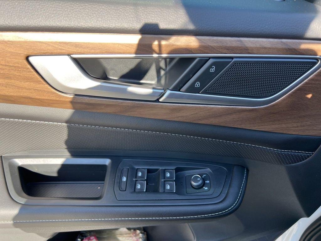 2026 Volkswagen Atlas SE - Photo 12
