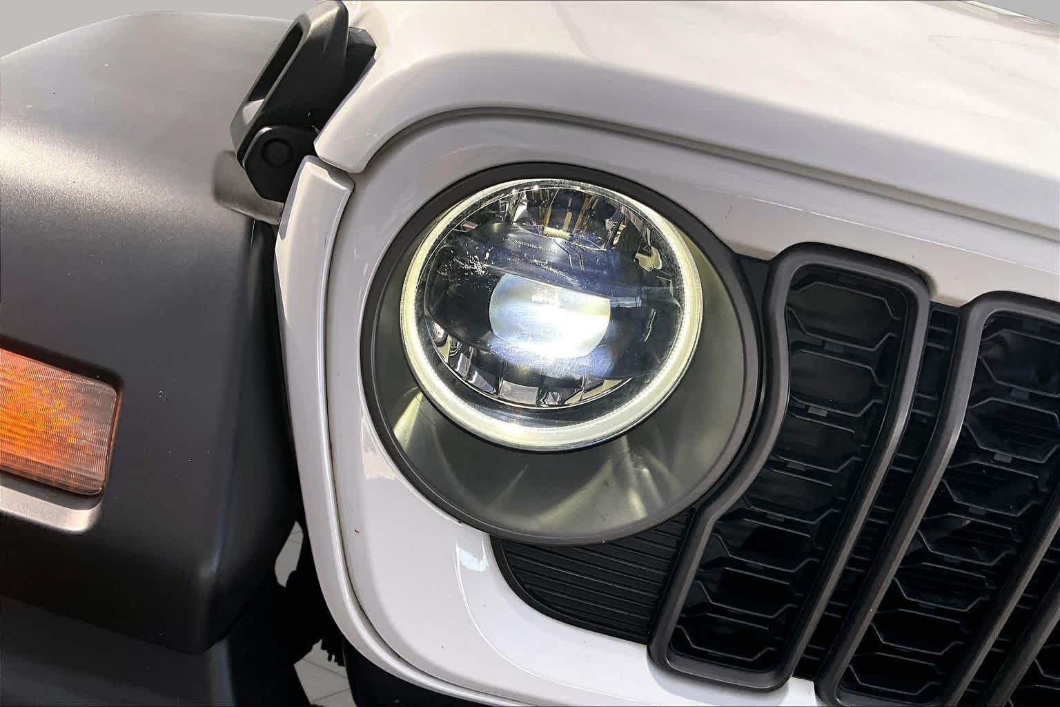 Used 2024 Bright White Clearcoat Jeep Sport S image 26