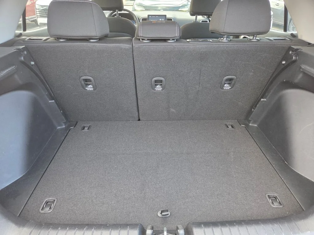 Certified Used 2025 Gray Hyundai SEL image 27