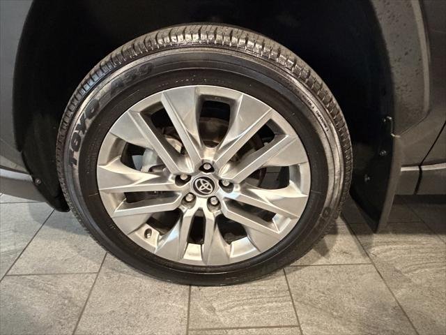Certified Used 2024 MAGNETIC GRAY MET. Toyota  image 47