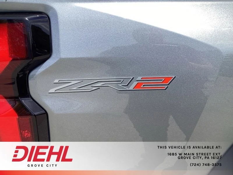 Used 2025 Gray Chevrolet ZR2 image 11