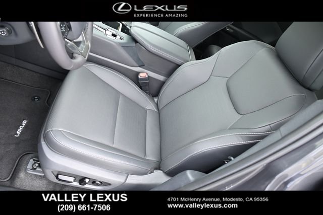 2026 Lexus TX 350 - Photo 16