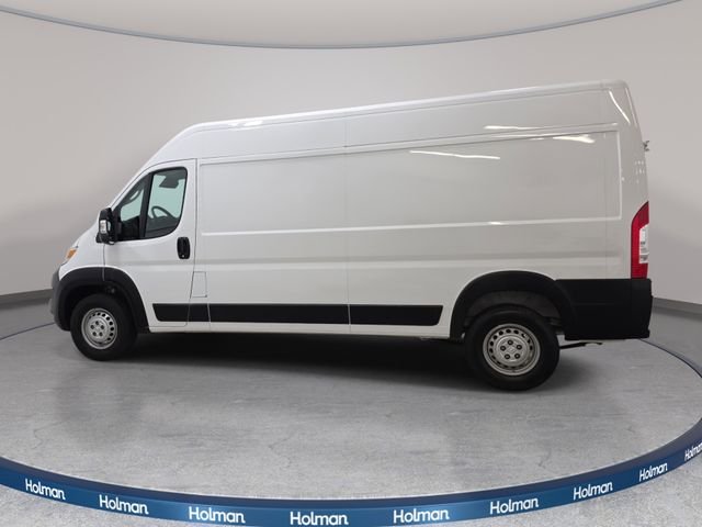 Used 2025 White Ram High Roof image 9
