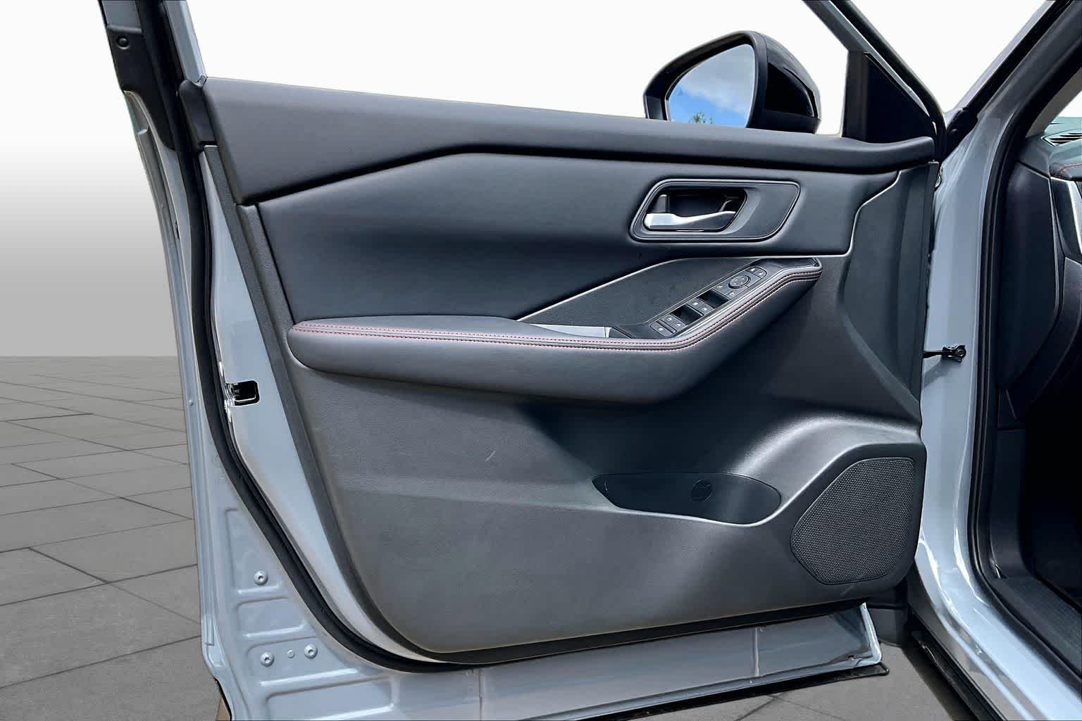 New 2026 Boulder Gray Pearl Nissan Rock Creek image 15