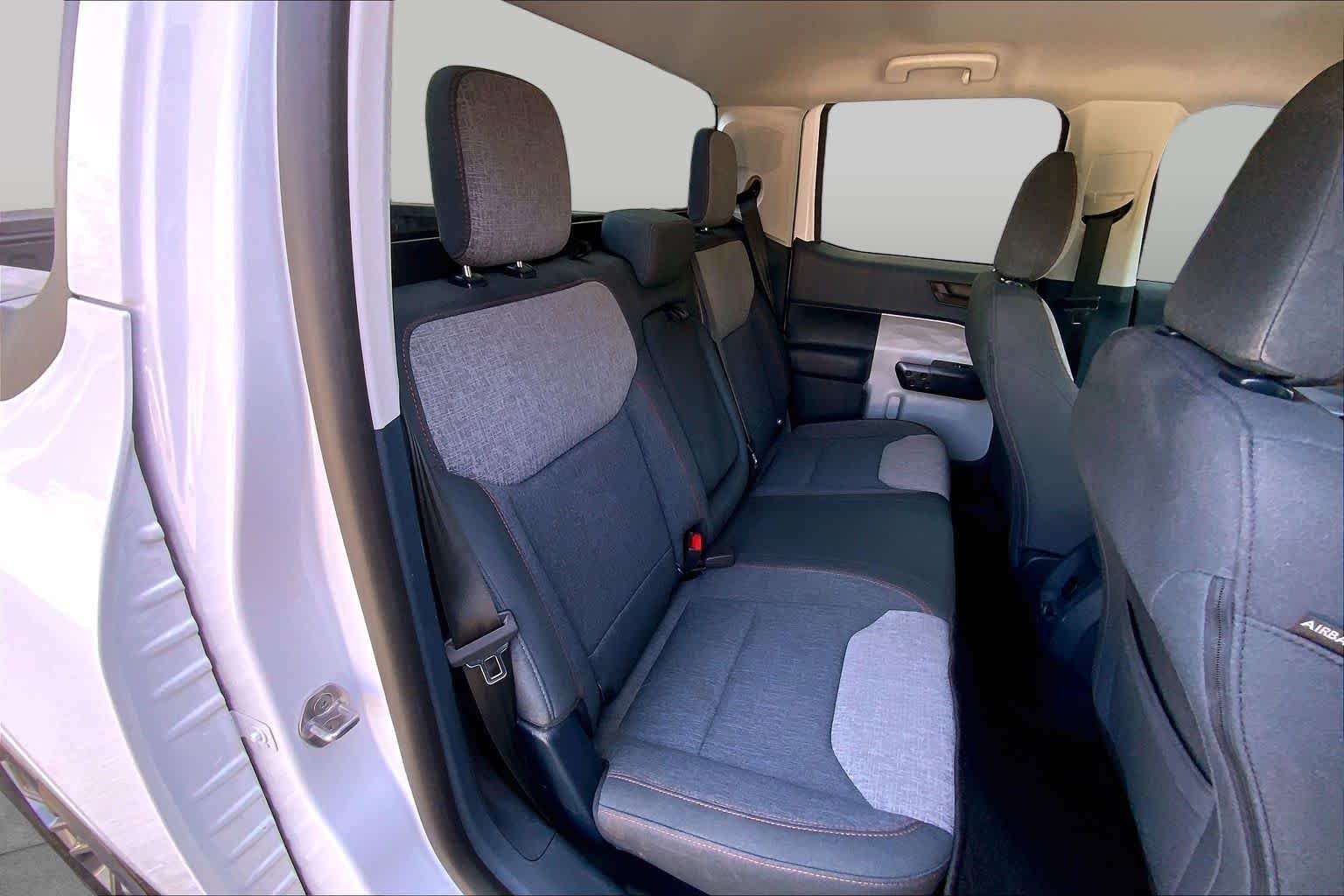 Used 2024 Oxford White Ford XLT image 19