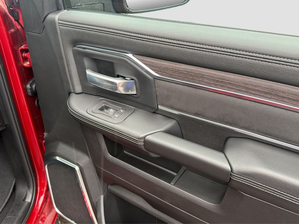 New 2026 Molten Red Pearl-Coat Exterior Paint RAM Laramie image 24
