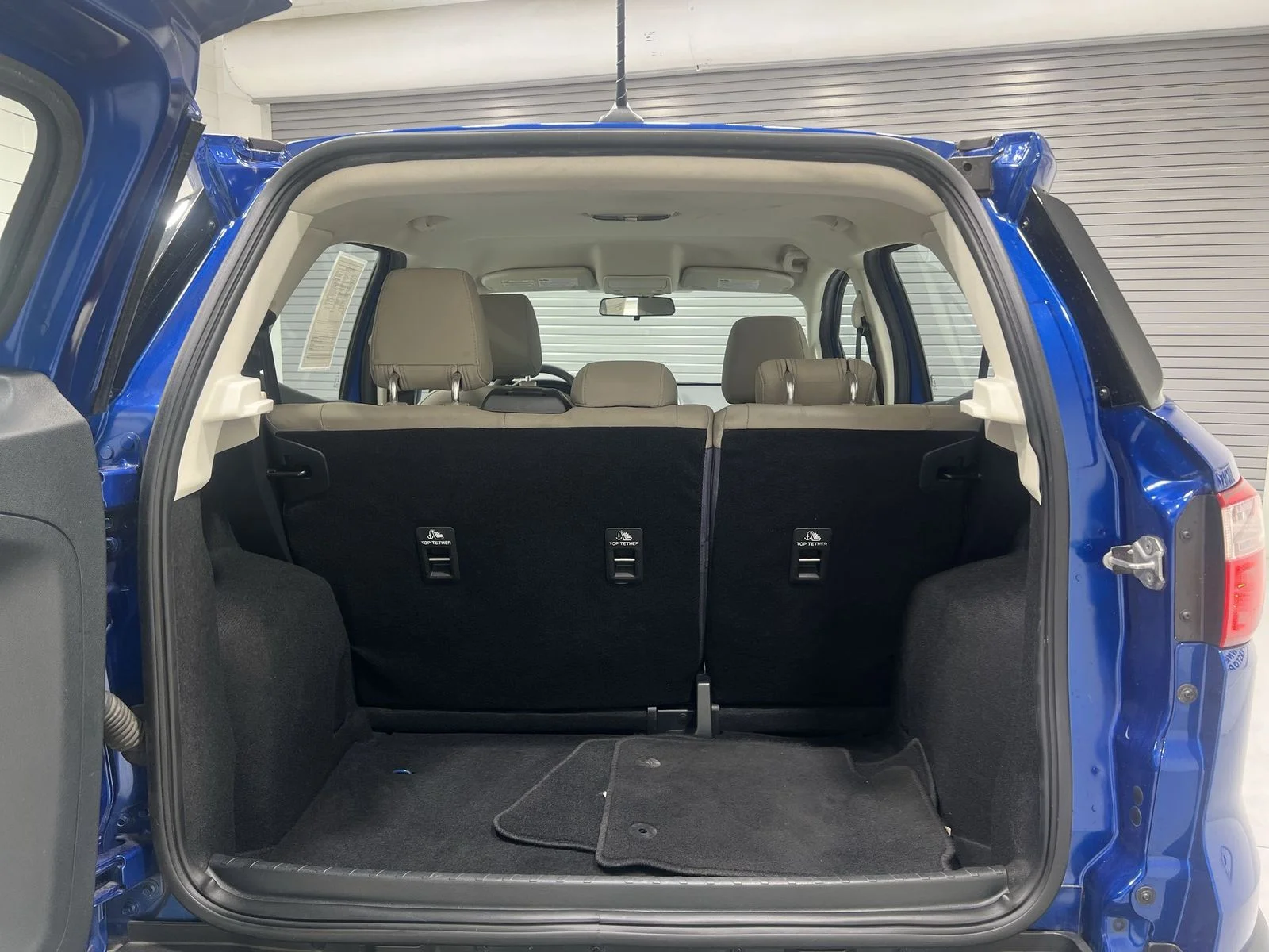 Used 2021 Blue Ford S image 22