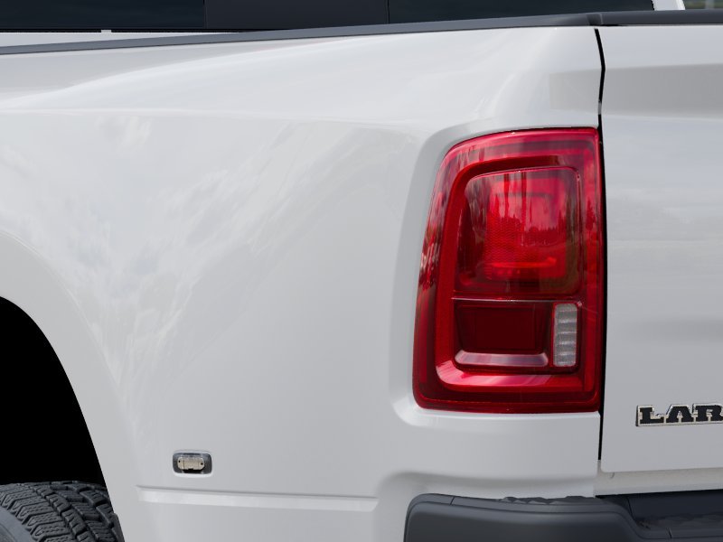2026 RAM 3500 Laramie - Photo 42