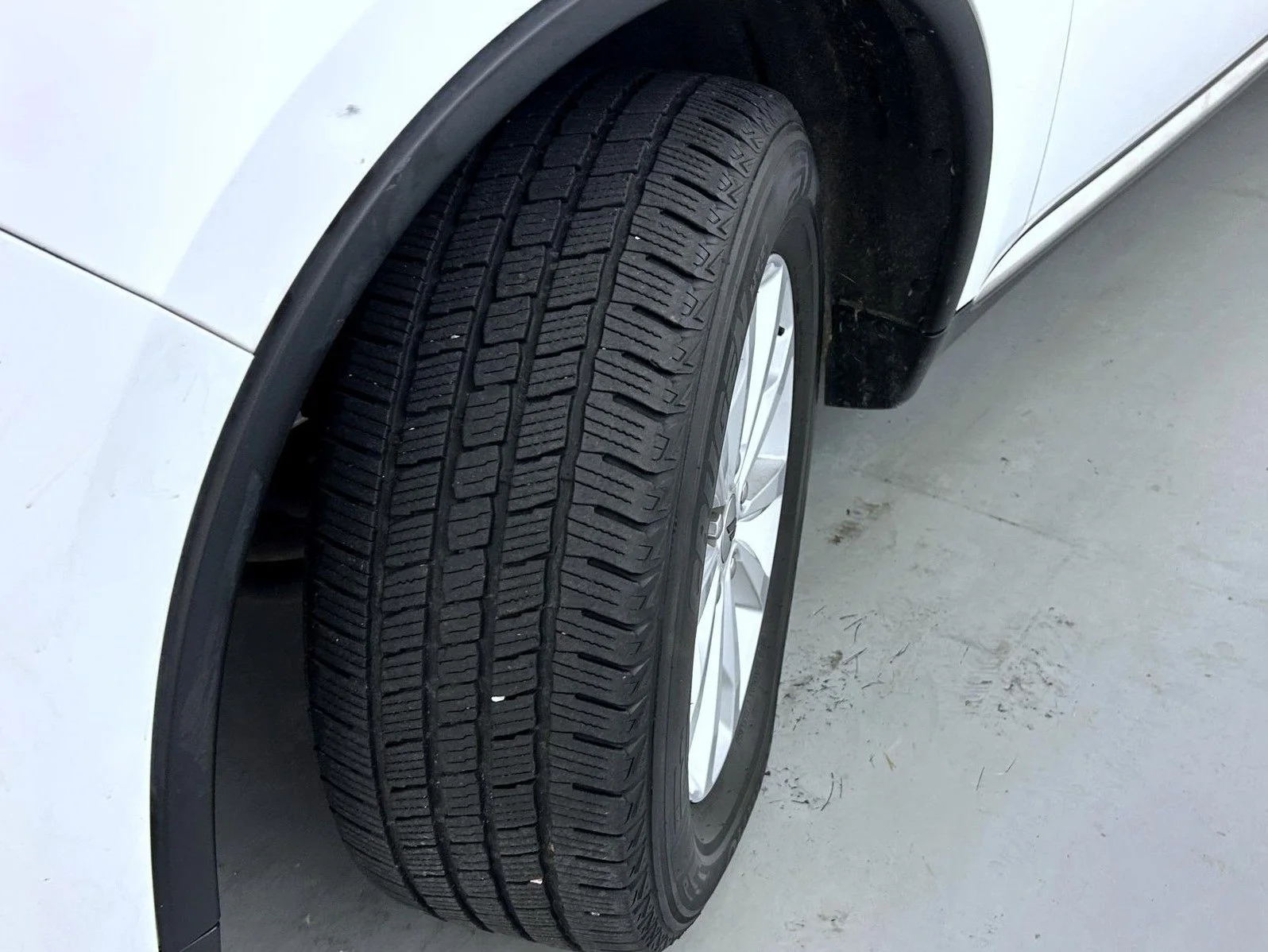 Used 2020 White Dodge SXT Plus image 26