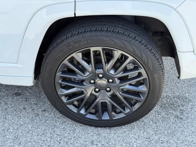 Used 2023 Bright White Clearcoat Jeep High Altitude image 6