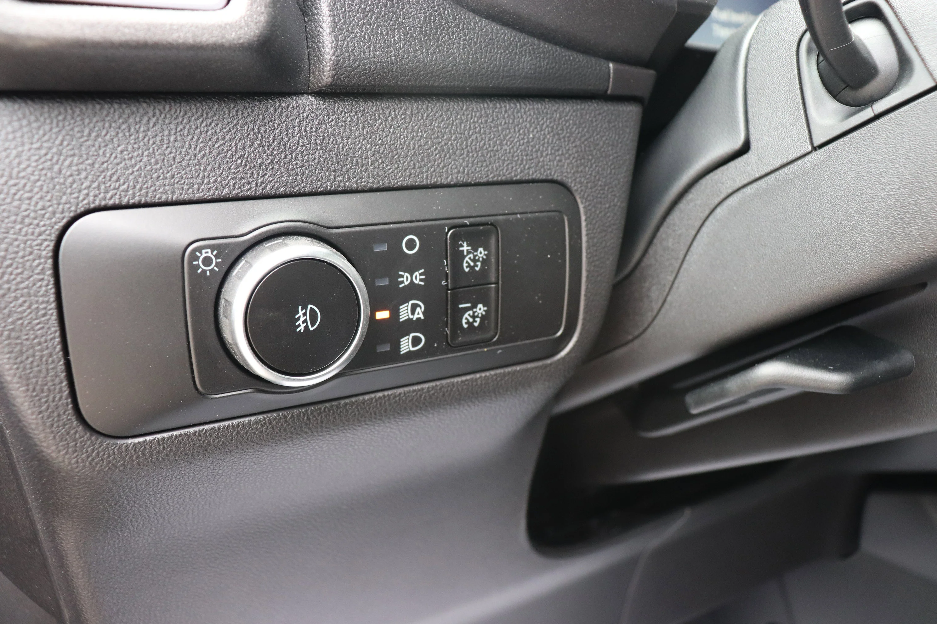 New 2026 CARBONIZED GREY Ford Outer Banks image 11