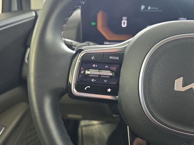 Certified Used 2025 White Kia EX image 19