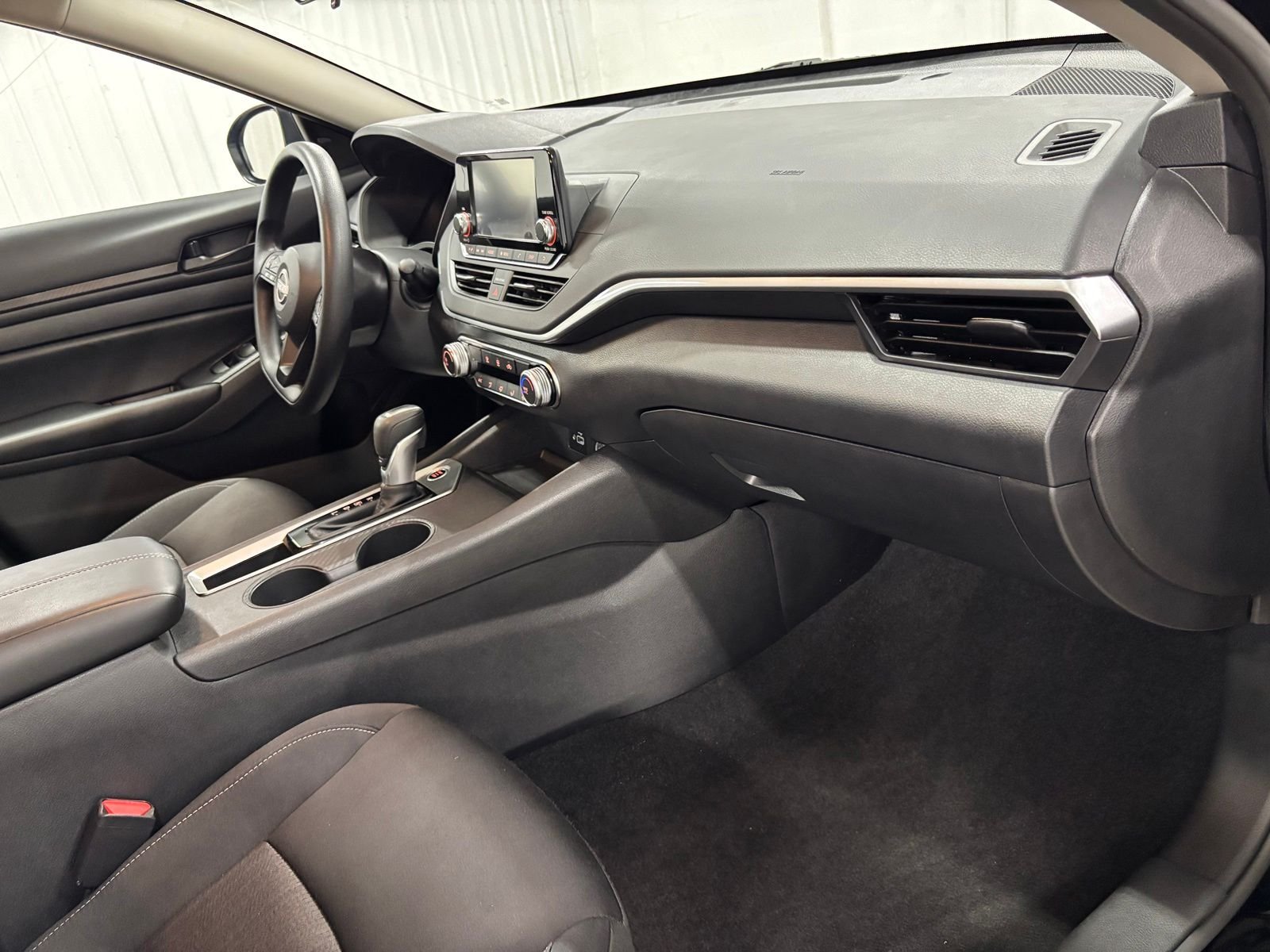 Used 2024 Black Nissan 2.5 S image 16