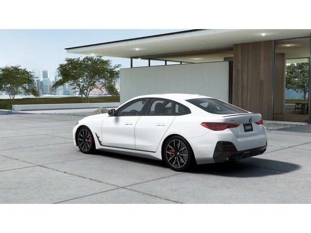 New 2026 Alpine White BMW  image 2