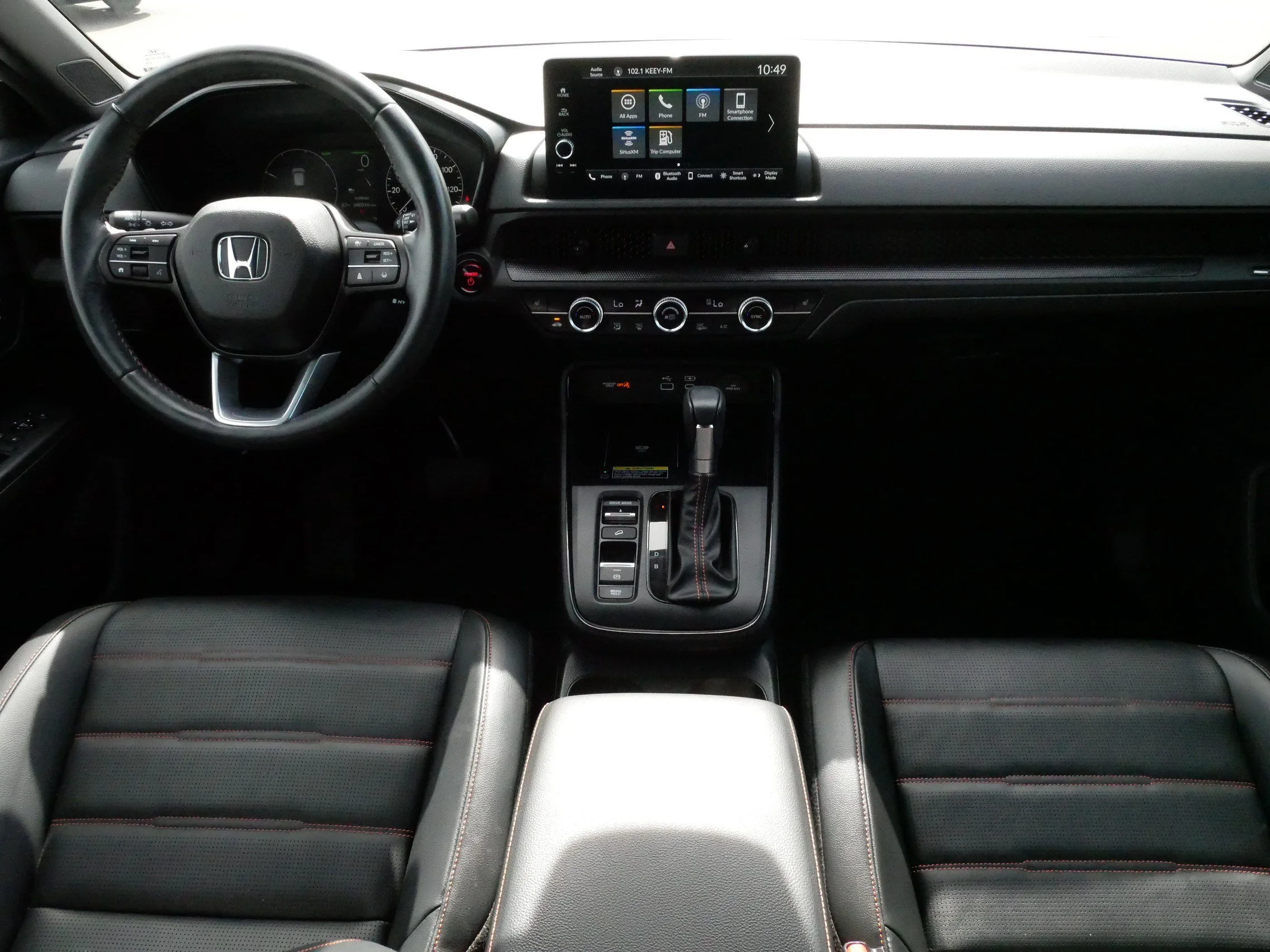 Certified Used 2025 Platinum White Pearl Honda Sport-L image 10