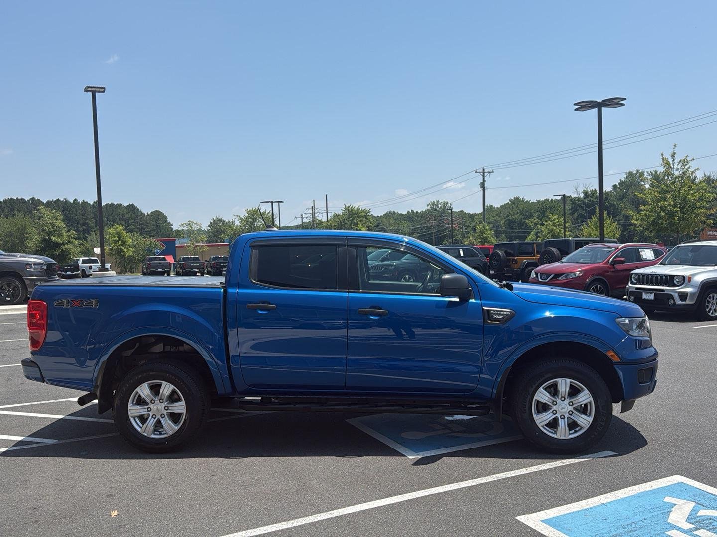 Used 2019  FORD  image 5