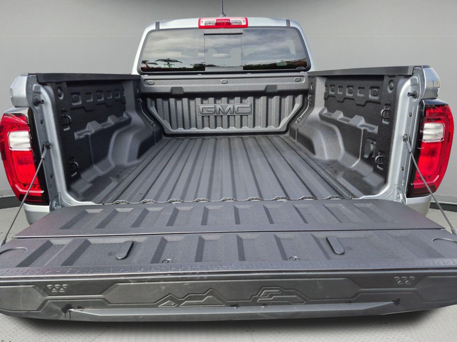 2026 GMC Canyon AT4 - Photo 24