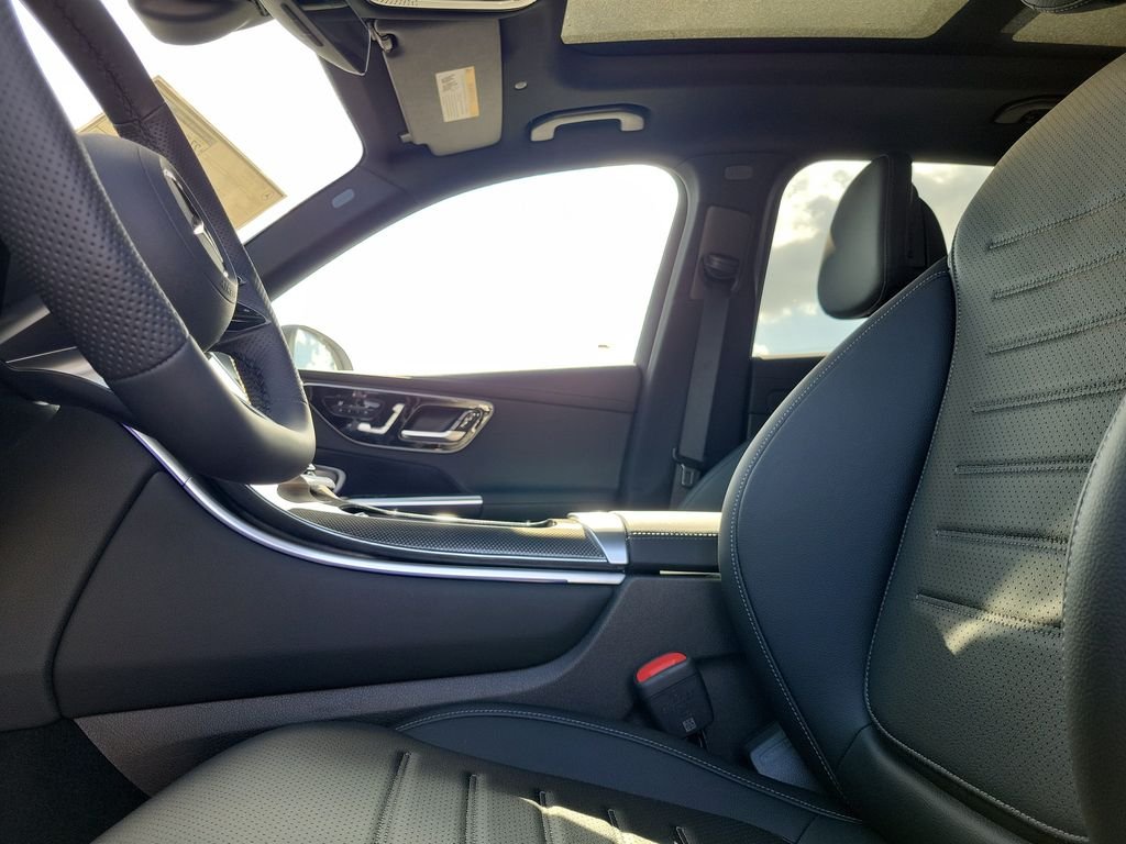 New 2027 MANUFAKTUR Alpine Grey Mercedes-Benz GLC 300 image 19