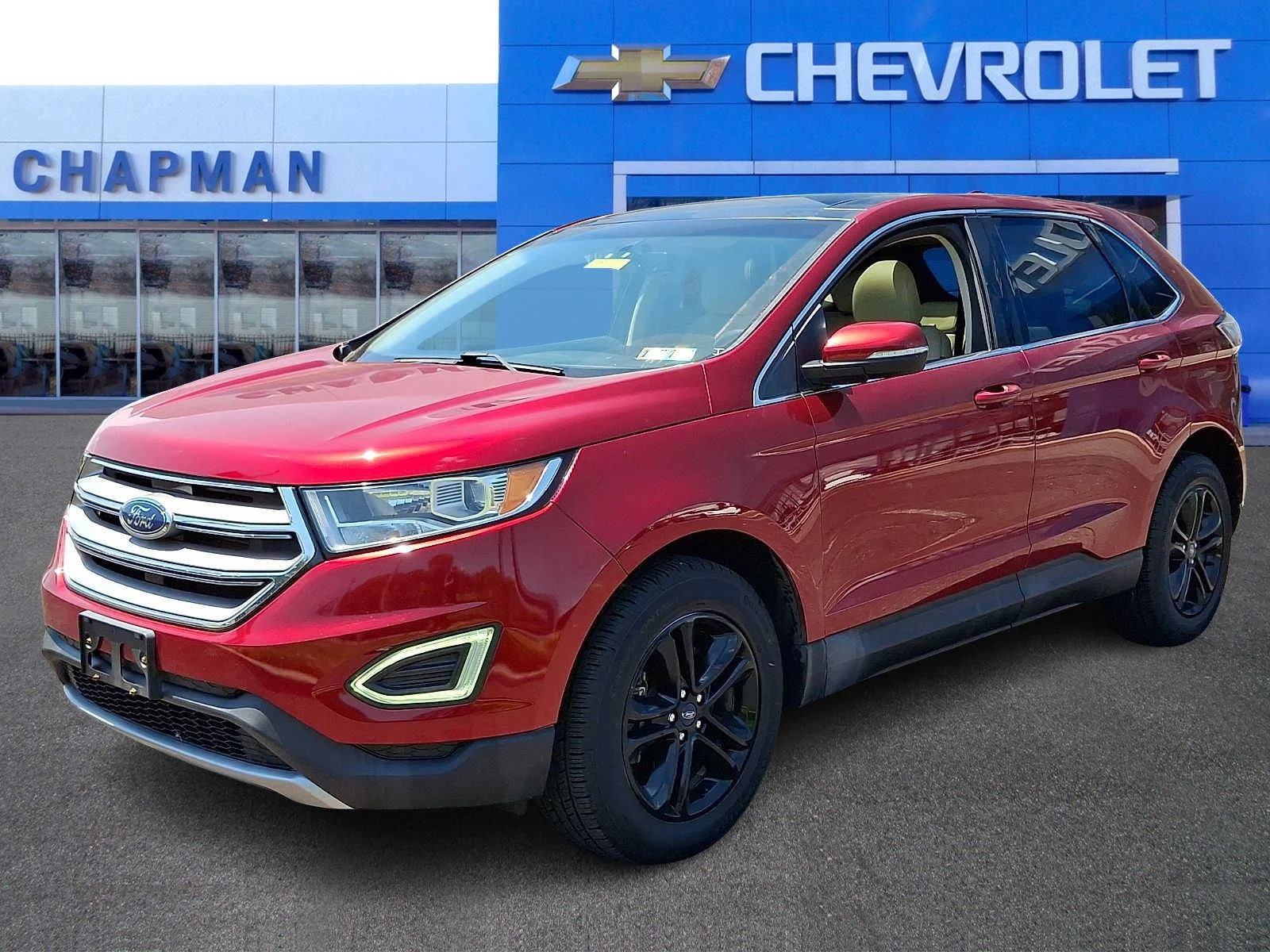 Used 2015 Red Ford SEL image 4