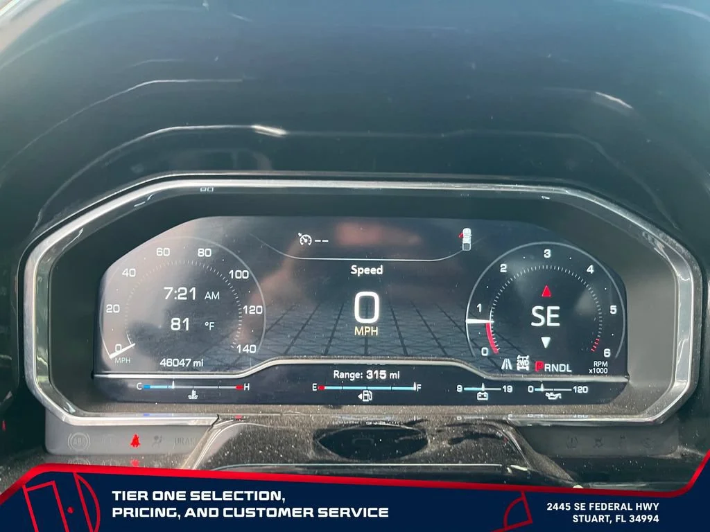 Used 2024 Summit White GMC Elevation image 18