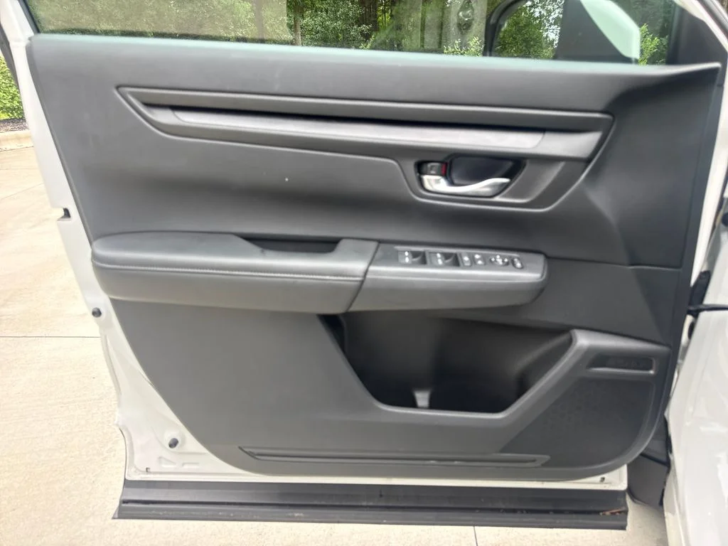 2025 Honda CR-V EX - Photo 14