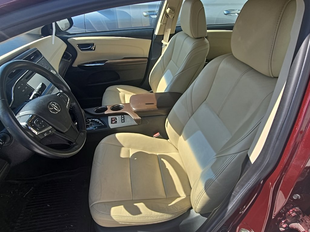 Used 2016 Mica Toyota XLE Plus image 15
