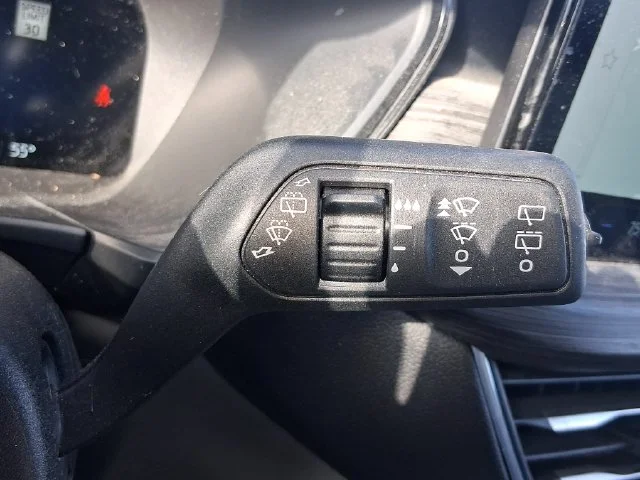 Used 2025 Blue Ford Platinum image 25