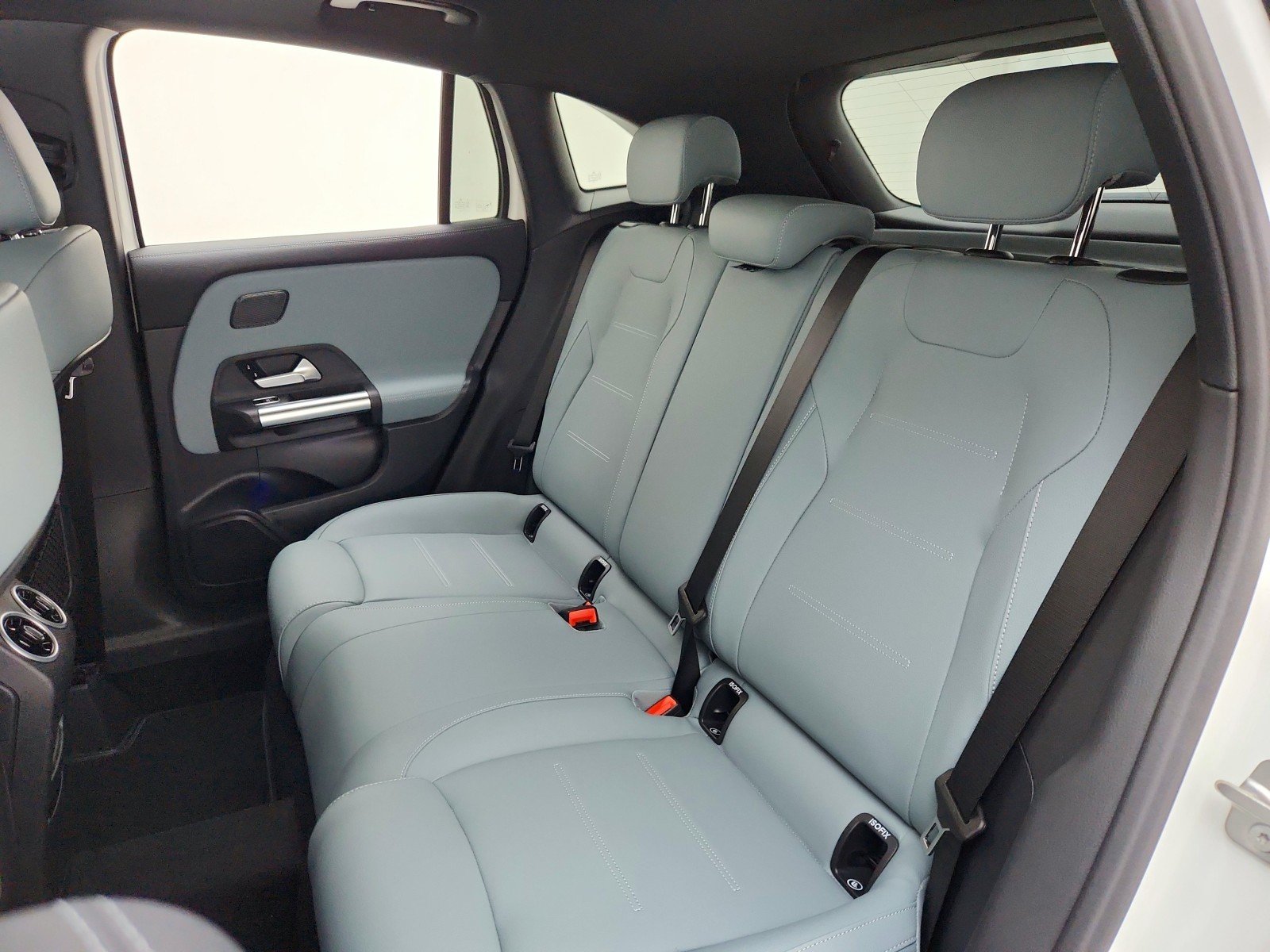 New 2026 Polar White Mercedes-Benz GLA 250 SUV image 18