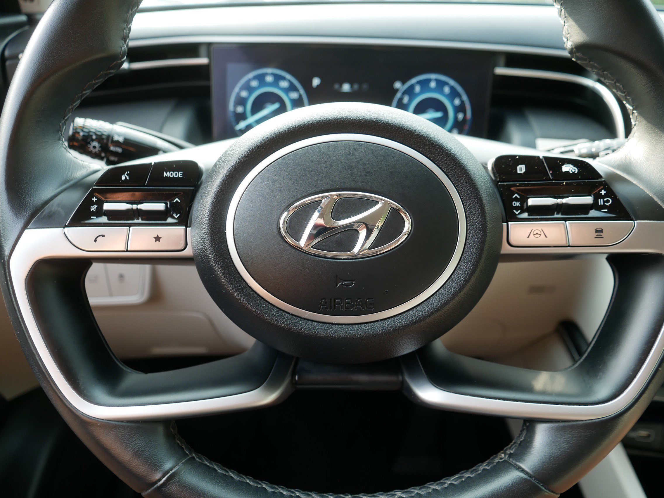 Used 2023 Portofino Gray Hyundai SEL image 25