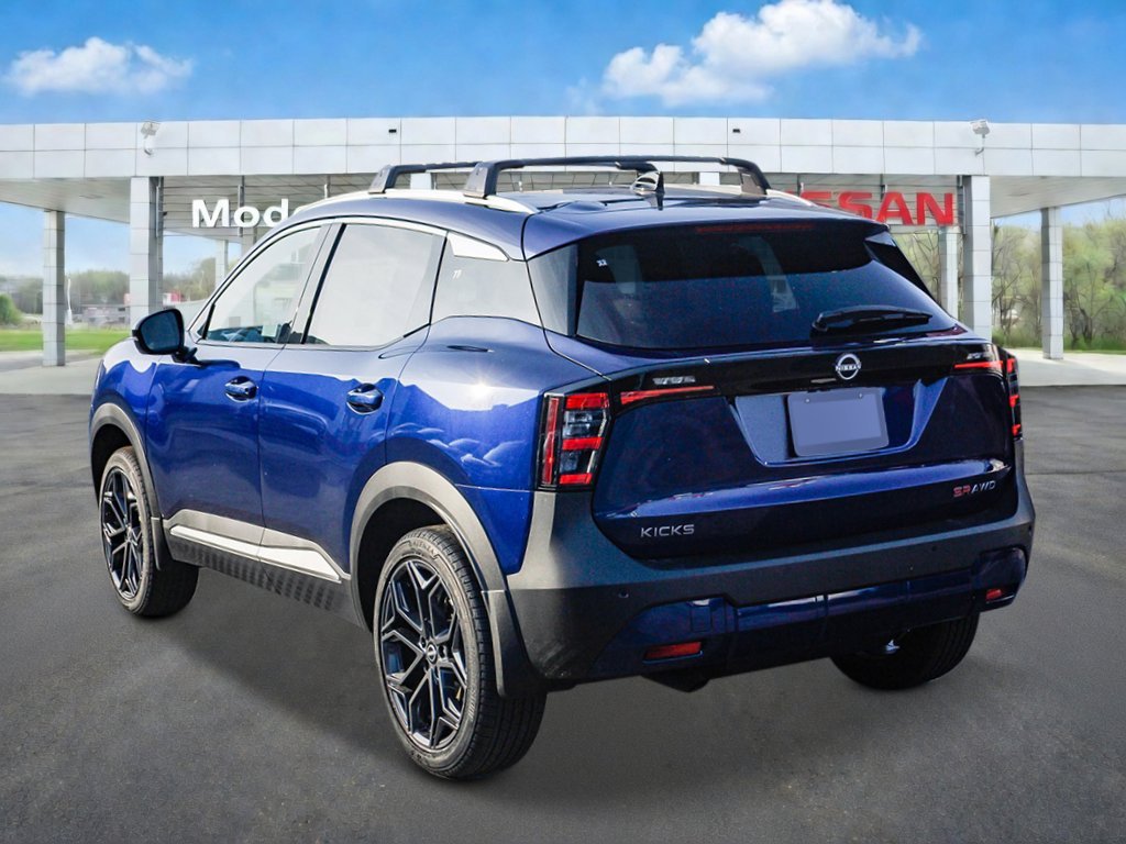 New 2026 Deep Blue Pearl Nissan SR image 2