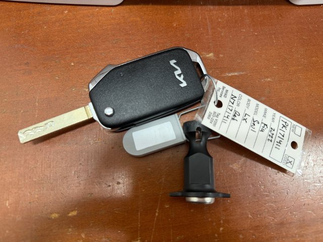 Used 2022 Red Kia LX image 38