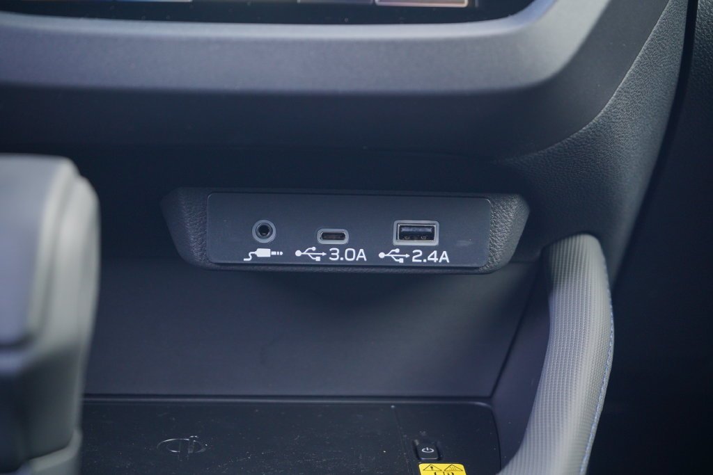 New 2026 ICE SILVER METALLIC Subaru Premium Hybrid image 28