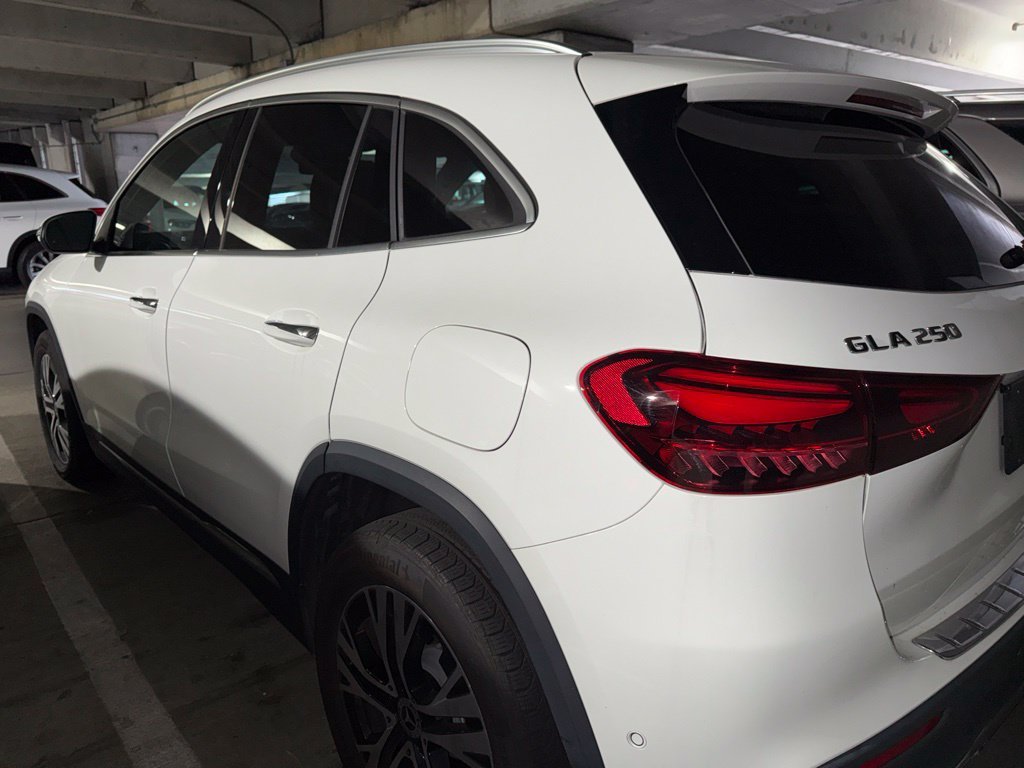 Used 2026 Cirrus Silver Metallic Mercedes-Benz GLA 250 image 4